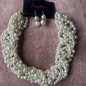 paparazzi Pearl Cluster Statement Necklace with Drop Earrings - White